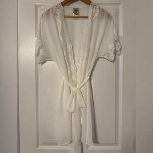 In Bloom by Jonquil Lace Trim Robe